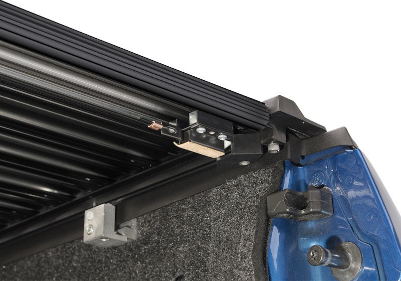 RealTruck Retrax IX Manual Retractable Tonneau Cover - 30337