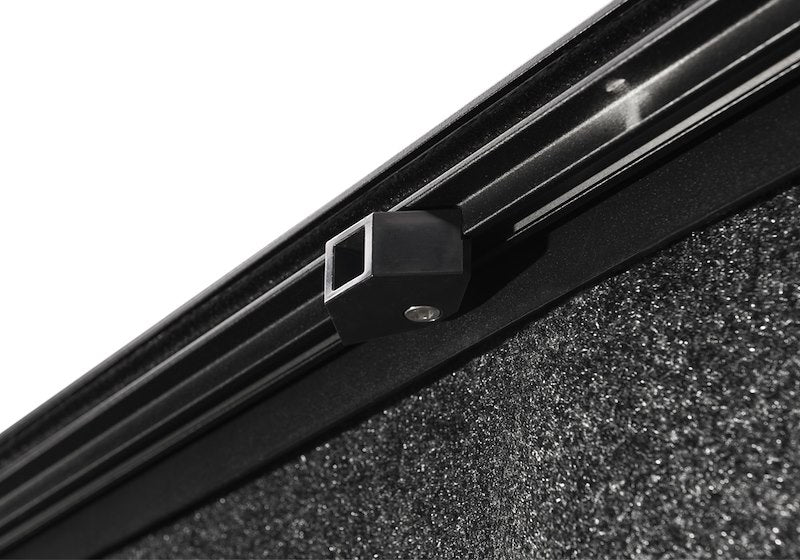 RealTruck Retrax IX Manual Retractable Tonneau Cover - 30337