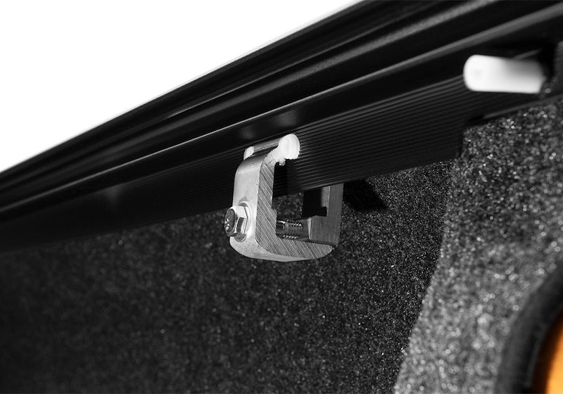 RealTruck RetraxONE MX Manual Retractable Tonneau Cover - 60335