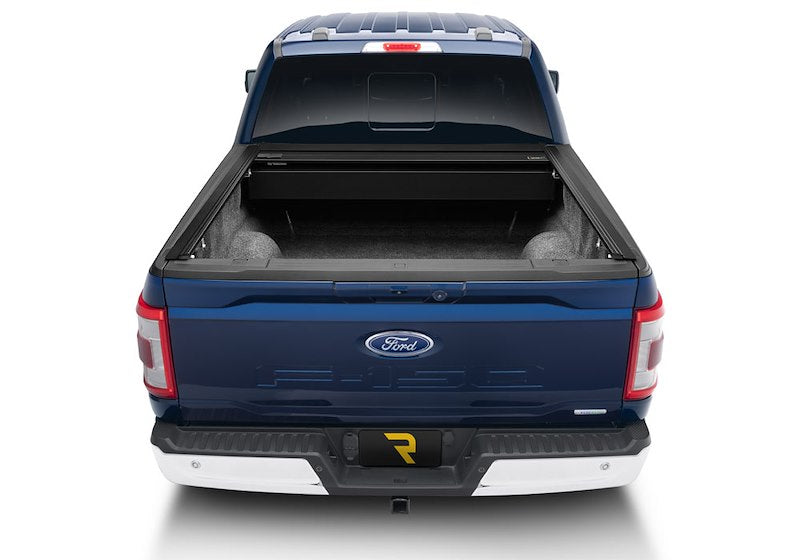 RealTruck RetraxONE MX Manual Retractable Tonneau Cover - 60378