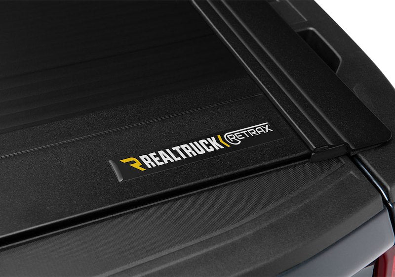 RealTruck RetraxONE MX Manual Retractable Tonneau Cover - 60484