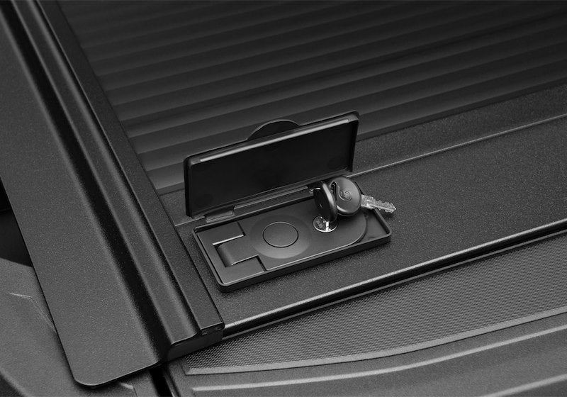 RealTruck RetraxONE MX Manual Retractable Tonneau Cover - 60484