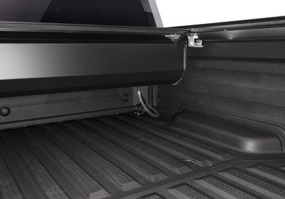 RealTruck RetraxONE MX Manual Retractable Tonneau Cover - 60502