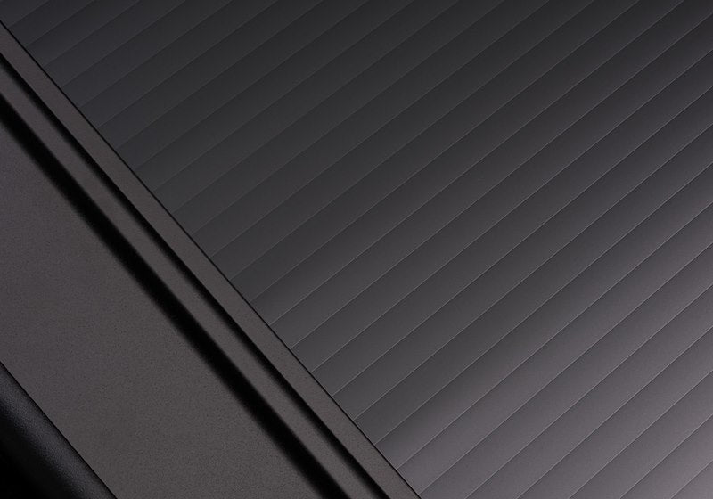 RealTruck RetraxONE MX Manual Retractable Tonneau Cover - 60841