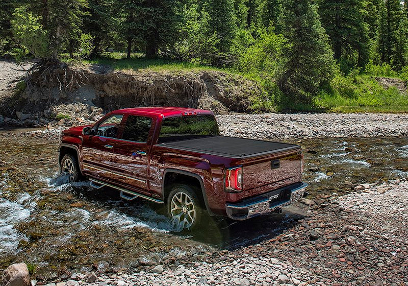RealTruck RetraxONE MX Manual Retractable Tonneau Cover - 60861