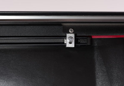 RealTruck RetraxONE MX Manual Retractable Tonneau Cover - 60861