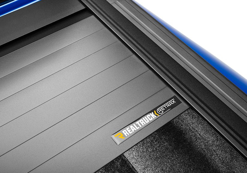 RealTruck RetraxPRO MX Manual Retractable Tonneau Cover - 80244
