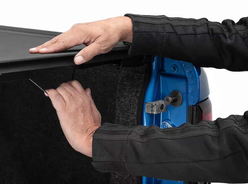 RealTruck BAK Revolver X4s Hard Roll-Up Tonneau Cover - 80339
