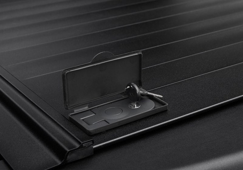 RealTruck RetraxPRO MX Manual Retractable Tonneau Cover - 80461
