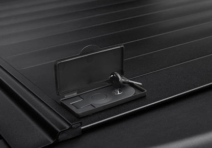RealTruck RetraxPRO MX Manual Retractable Tonneau Cover - 80461
