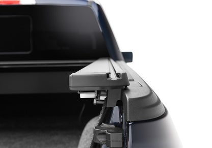 RealTruck RetraxONE XR Manual Retractable Tonneau Cover w/ T-Slot Rails - T-60337