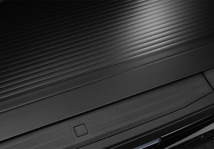 RealTruck RetraxONE XR Manual Retractable Tonneau Cover w/ T-Slot Rails - T-60378
