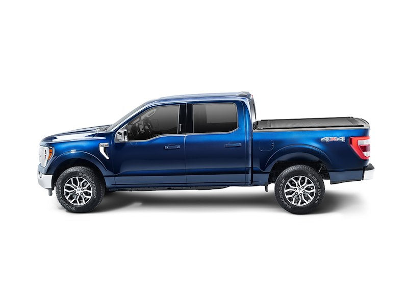 RealTruck RetraxONE XR Manual Retractable Tonneau Cover w/ T-Slot Rails - T-60378