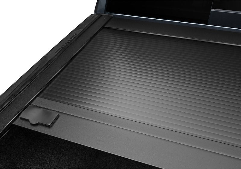 RealTruck RetraxONE XR Manual Retractable Tonneau Cover w/ T-Slot Rails - T-60454