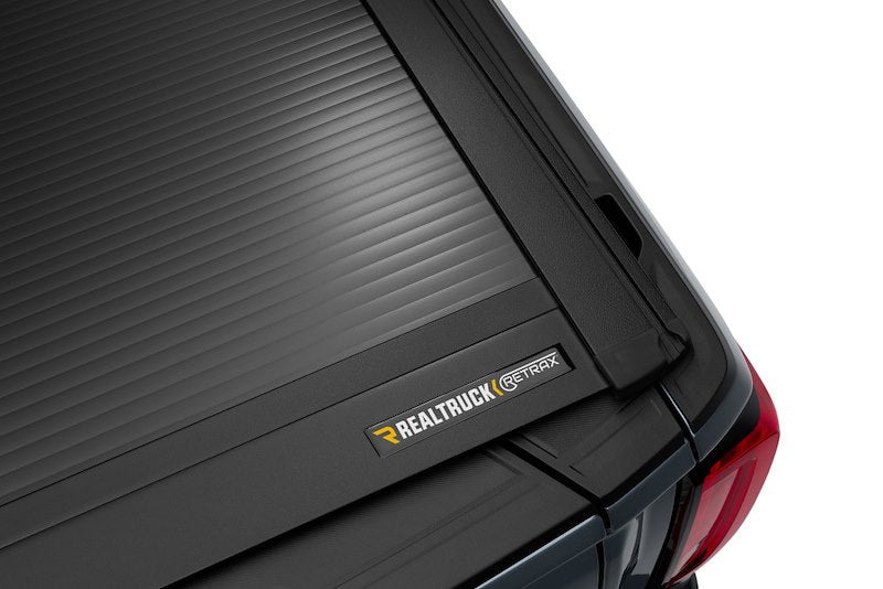 RealTruck RetraxONE XR Manual Retractable Tonneau Cover w/ T-Slot Rails - T-60481