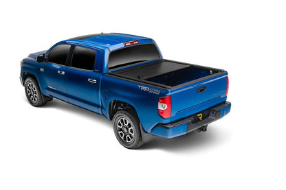 RealTruck RetraxONE XR Manual Retractable Tonneau Cover w/ T-Slot Rails - T-60841