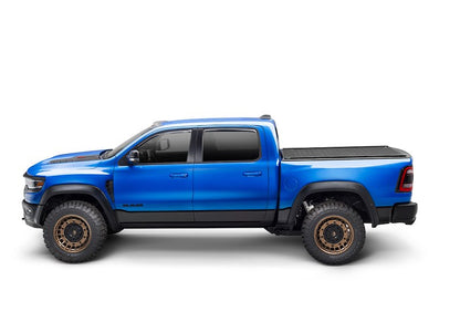 RealTruck RetraxPRO XR Manual Retractable Tonneau Cover w/ T-Slot Rails - T-80245