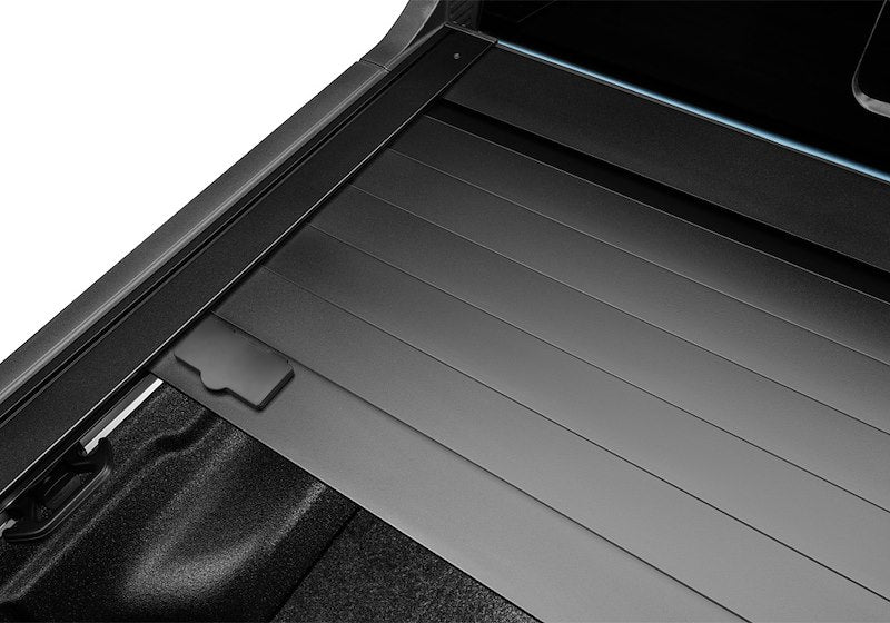 RealTruck RetraxPRO XR Manual Retractable Tonneau Cover w/ T-Slot Rails - T-80337