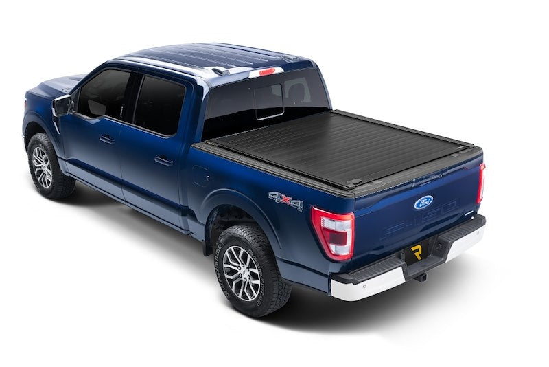 RealTruck RetraxPRO XR Manual Retractable Tonneau Cover w/ T-Slot Rails - T-80379