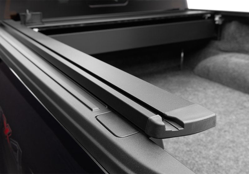 RealTruck RetraxPRO XR Manual Retractable Tonneau Cover w/ T-Slot Rails - T-80379