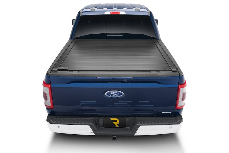 RealTruck RetraxPRO XR Manual Retractable Tonneau Cover w/ T-Slot Rails - T-80379