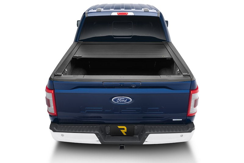RealTruck RetraxPRO XR Manual Retractable Tonneau Cover w/ T-Slot Rails - T-80379