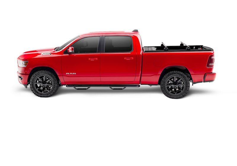 RealTruck RetraxPRO XR Manual Retractable Tonneau Cover w/ T-Slot Rails - T-80462
