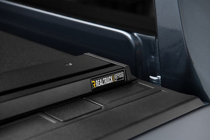 RealTruck RetraxPRO XR Manual Retractable Tonneau Cover w/ T-Slot Rails - T-80484