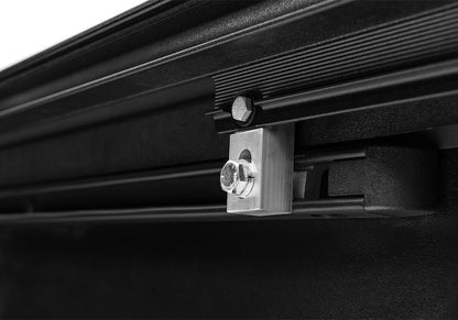 RealTruck RetraxPRO XR Manual Retractable Tonneau Cover w/ T-Slot Rails - T-80831