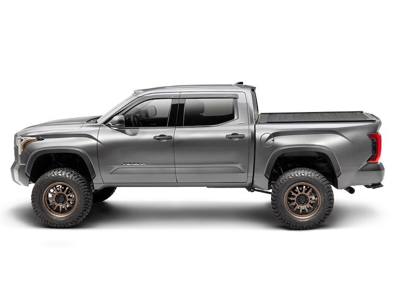RealTruck RetraxPRO XR Manual Retractable Tonneau Cover w/ T-Slot Rails - T-80861
