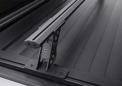 RealTruck RetraxPRO XR Manual Retractable Tonneau Cover w/ T-Slot Rails - T-80861