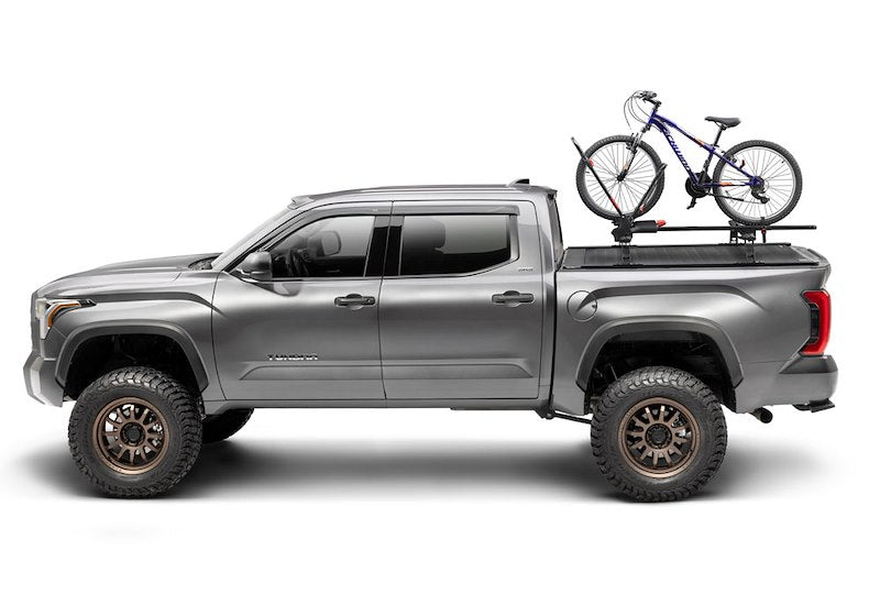 RealTruck RetraxPRO XR Manual Retractable Tonneau Cover w/ T-Slot Rails - T-80861