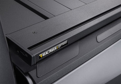 RealTruck RetraxPRO XR Manual Retractable Tonneau Cover w/ T-Slot Rails - T-80861