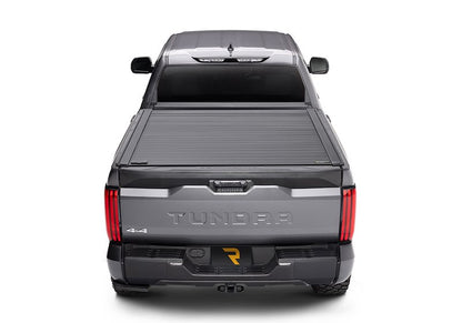 RealTruck RetraxPRO XR Manual Retractable Tonneau Cover w/ T-Slot Rails - T-80861
