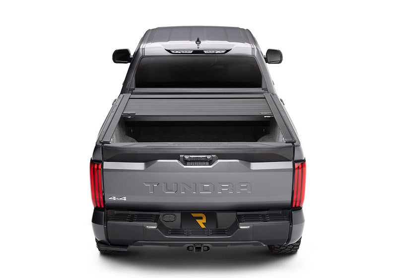 RealTruck RetraxPRO XR Manual Retractable Tonneau Cover w/ T-Slot Rails - T-80861