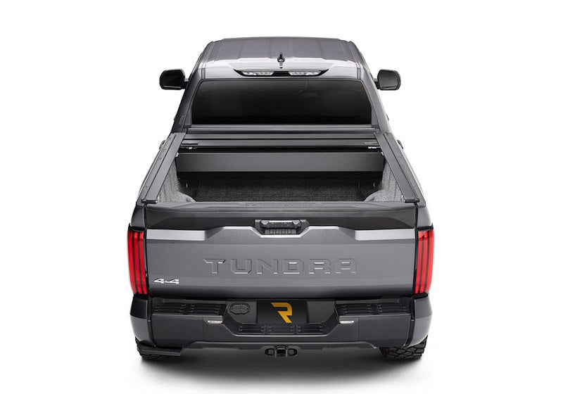 RealTruck RetraxPRO XR Manual Retractable Tonneau Cover w/ T-Slot Rails - T-80861