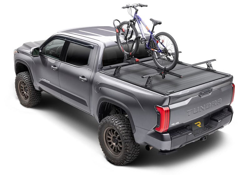 RealTruck RetraxPRO XR Manual Retractable Tonneau Cover w/ T-Slot Rails - T-80861